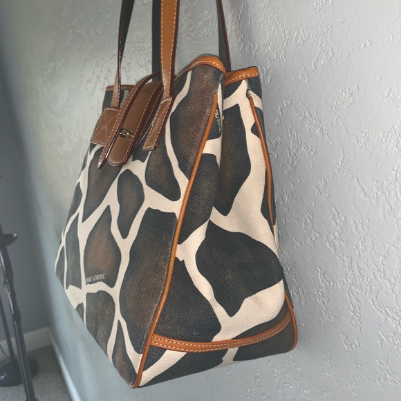 Dooney and Bourke bag - Picture 8 of 8